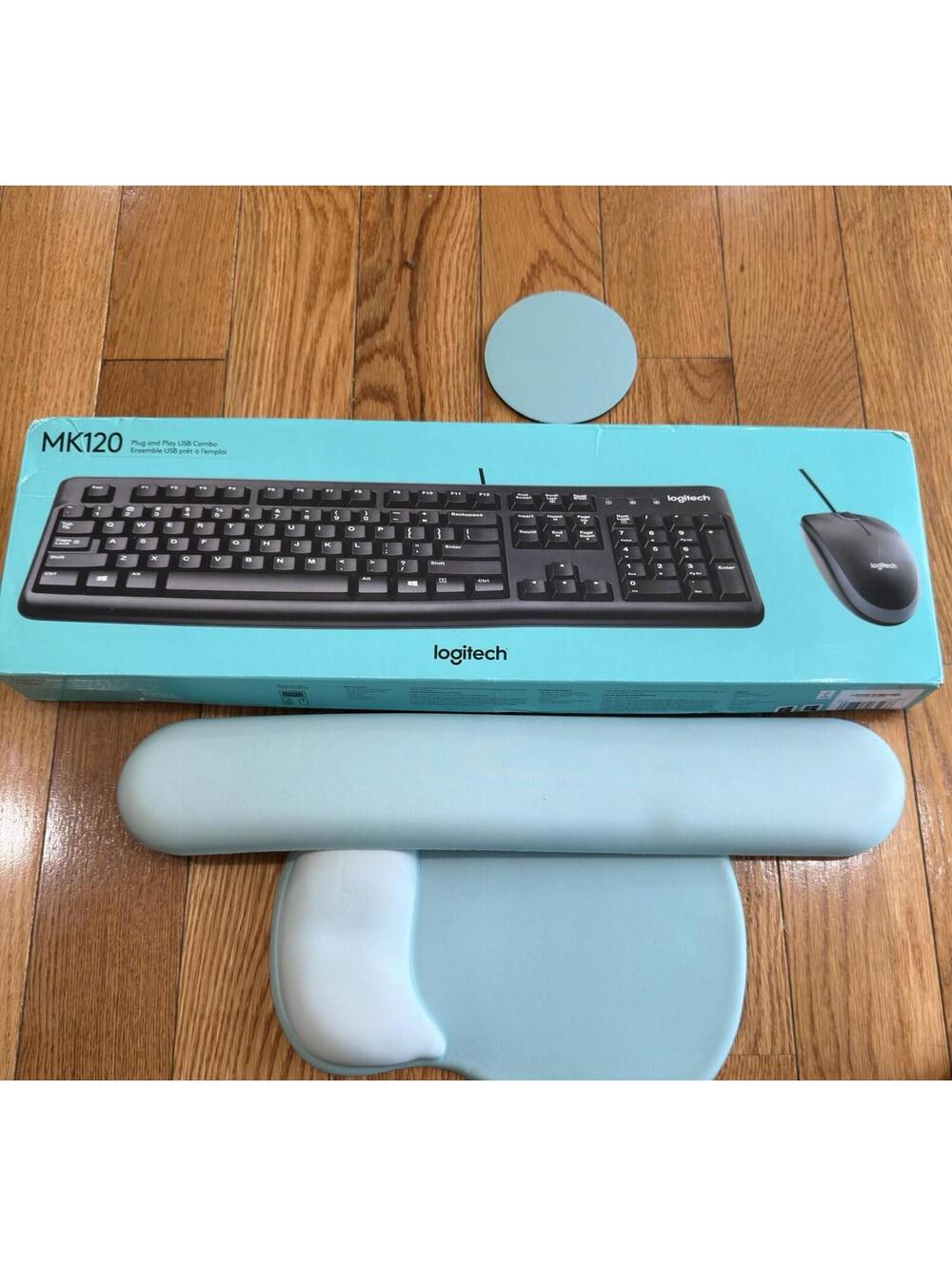 Logitech MK120 Plug & Play USB Corded/Wired Keyboard & Mouse Combo Black M12